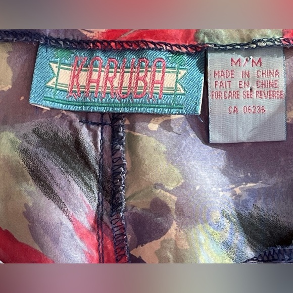 100% silk shorts in watercolor effect floral pattern in pink, indigo and green - Picture 3 of 9